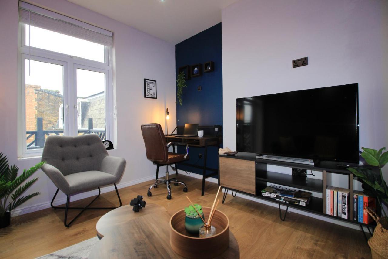 City Centre Gem In Southend Near The Beach, Station And Parking Apartamento Exterior foto